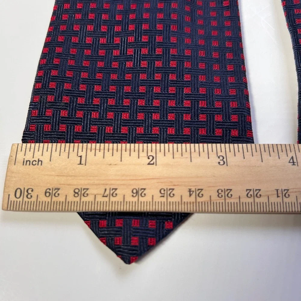 Vintage Nick Hilton Mens Silk Tie Navy Red Geometric‎ Woven Italy Luxury Necktie